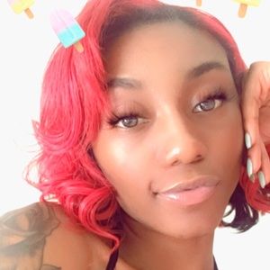 Meet your Posher, Christa